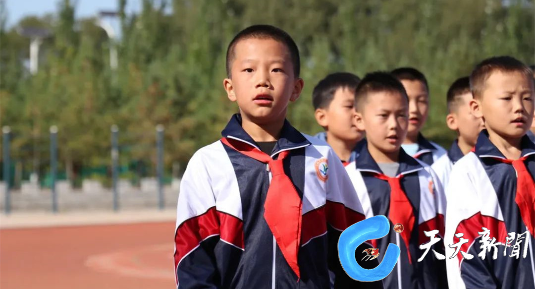 烈日骄阳铸精钢劈波斩浪我最强——元博中学新学期军训汇演暨开学典礼