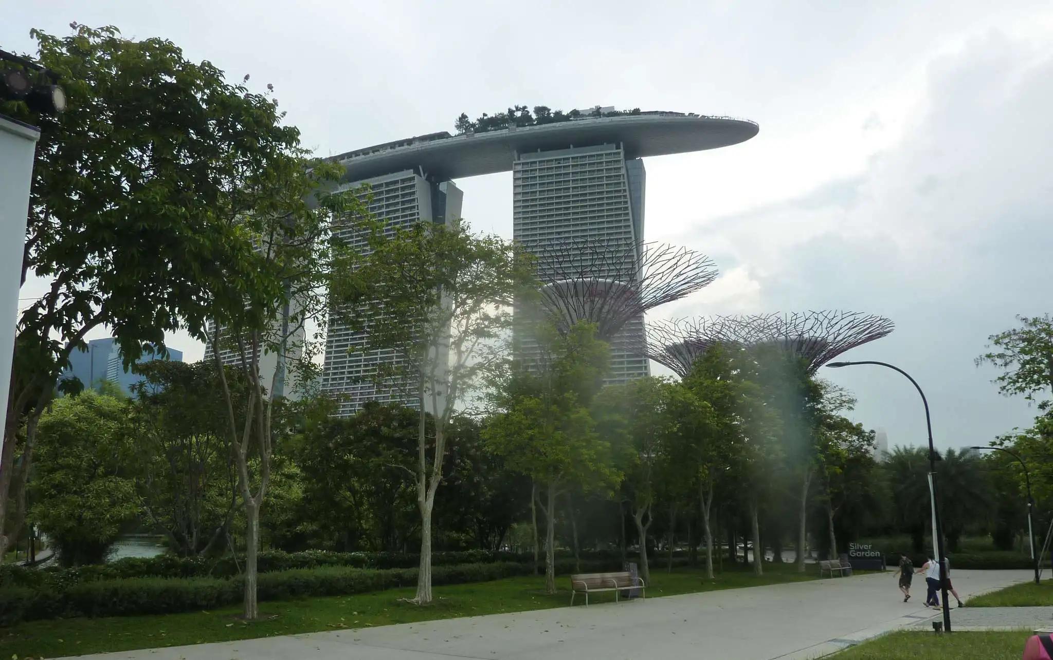 弹丸之地，富甲一方