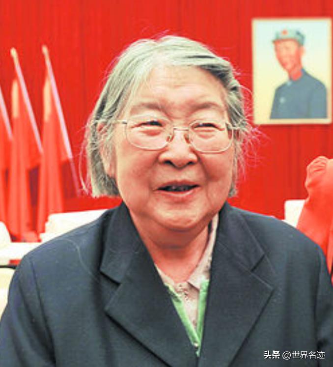 1949年毛岸青到毛主席身边，警卫问他：*青江**妈妈好吗？其作何回答