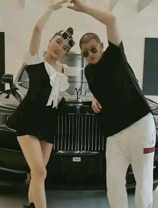 网红二驴是怎么发财的,网红二驴的存款有多少