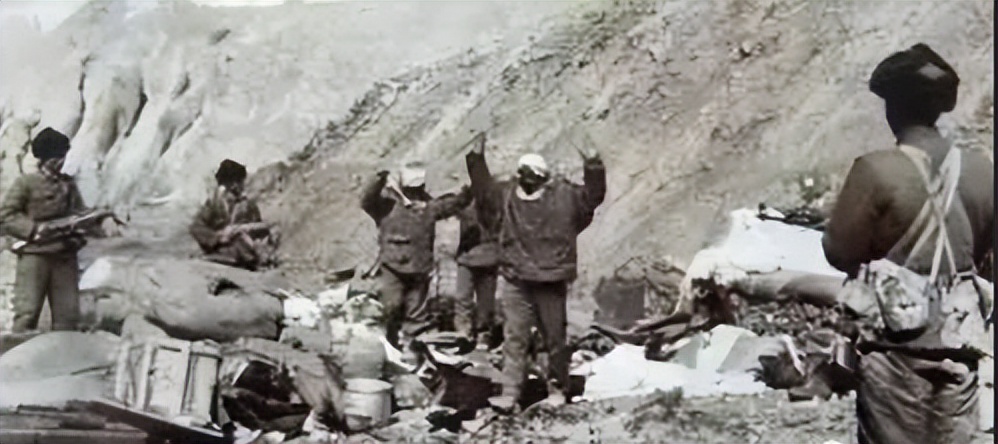 1968，巴基斯坦没钱修路，毛主席直接拨款5亿，如今才知真高明