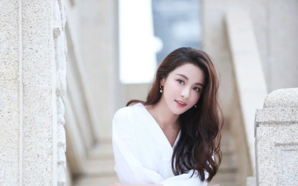 整容整毁的女明星对比照,整容失败女明星今昔对比