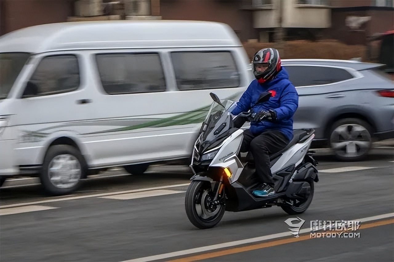 赛科龙rt1真实感受,赛科龙rt1深度测评多少排量