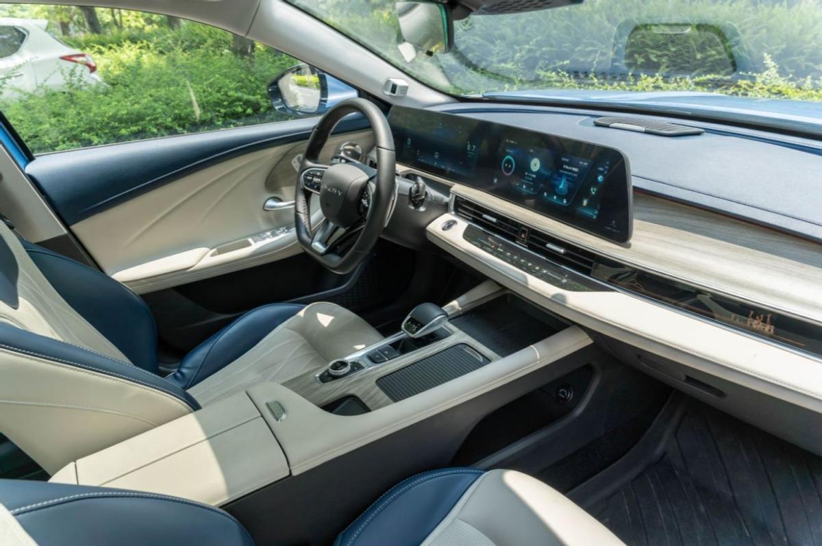 奇瑞艾瑞泽8奥迪a3,艾瑞泽8对比奥迪a32.0t