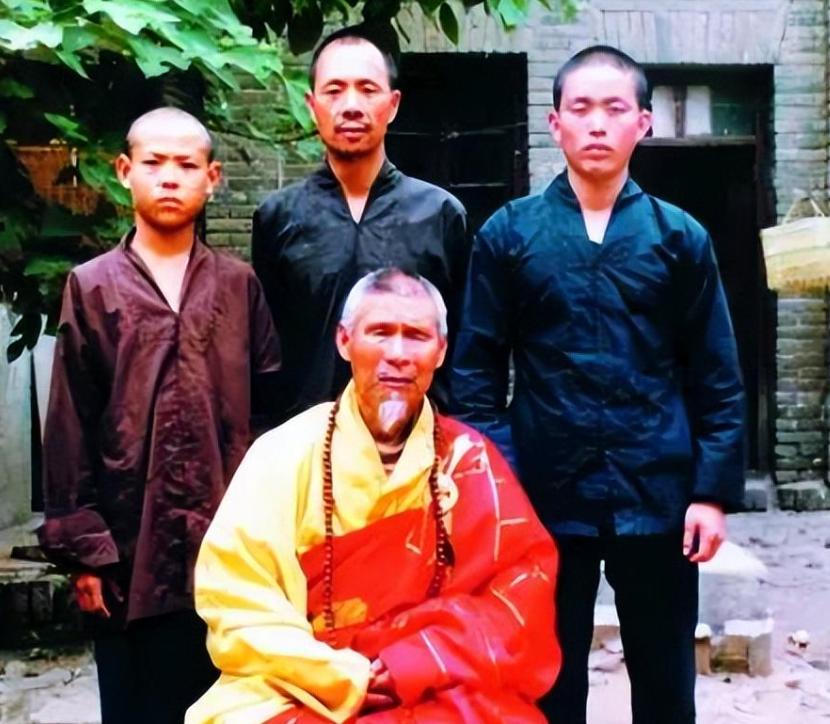 释永信方丈年薪,释永信700元工资