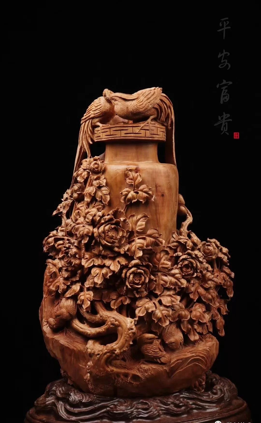 自然香气的红木家具,极品绿檀木雕