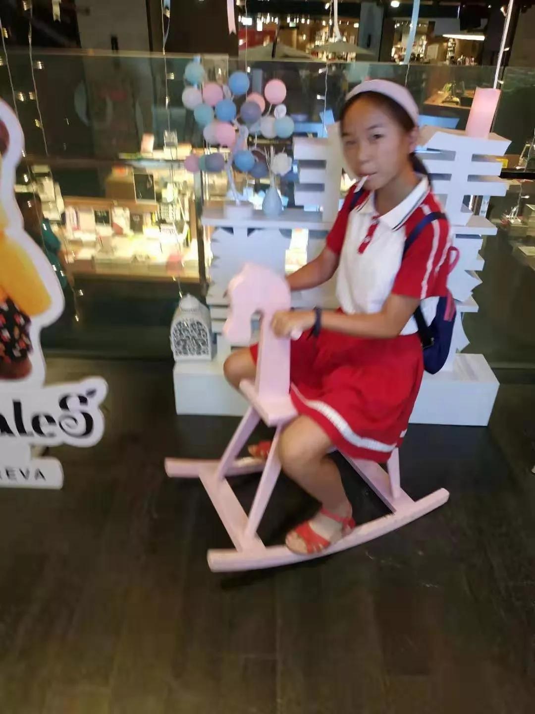 玩具被其他小朋友顺走了,玩具被同学偷走不还怎么办