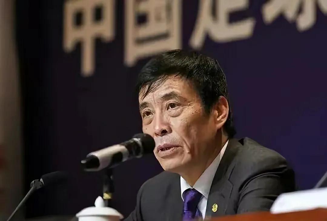 被打脸了！多个俱乐部开始改名，中性名政策彻底沦为耻辱？