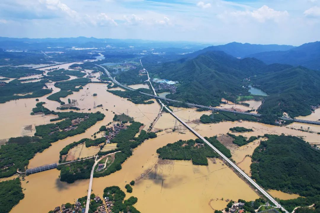 清远市江口洪水视频,清远市洪水最严重的一年