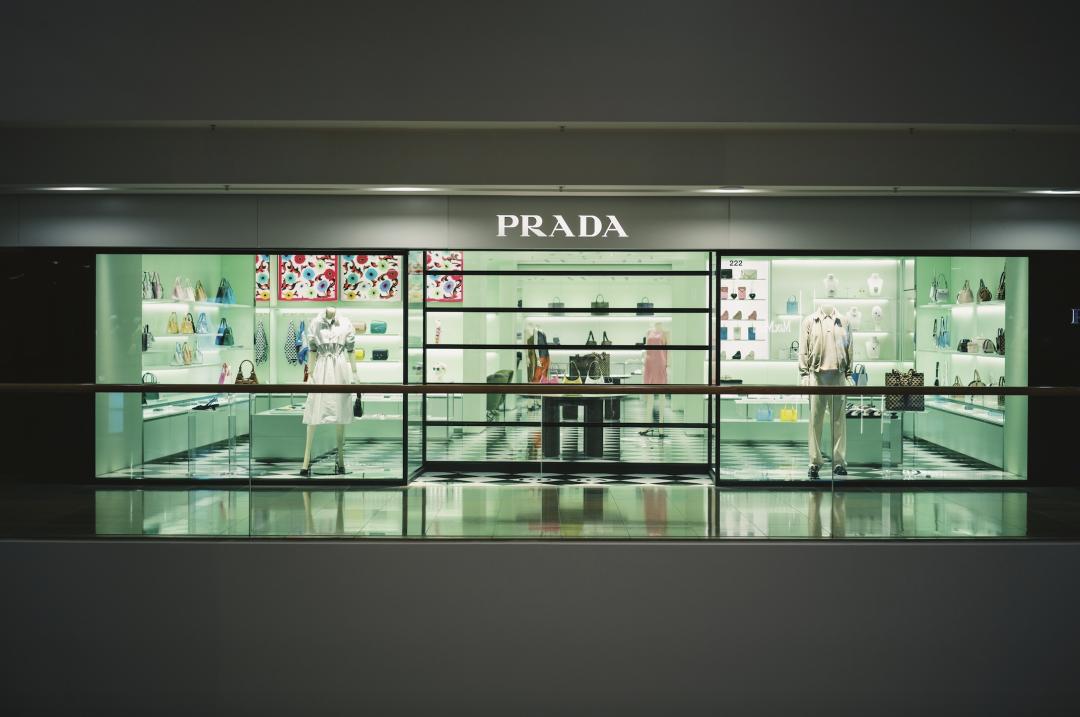 很老派、很雍容、很科技、很新潮，老钱风的“新酒店”