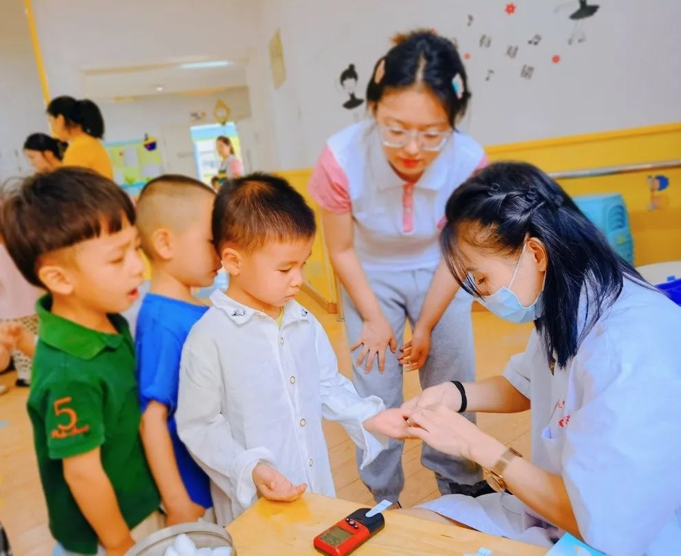 定期体检呵护健康|园外园君悦园、心怡园宝贝们的健康体检日记
