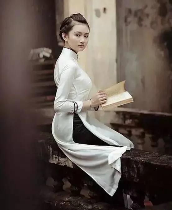 越南奥黛旗袍的款式,越南奥黛旗袍有哪些款式