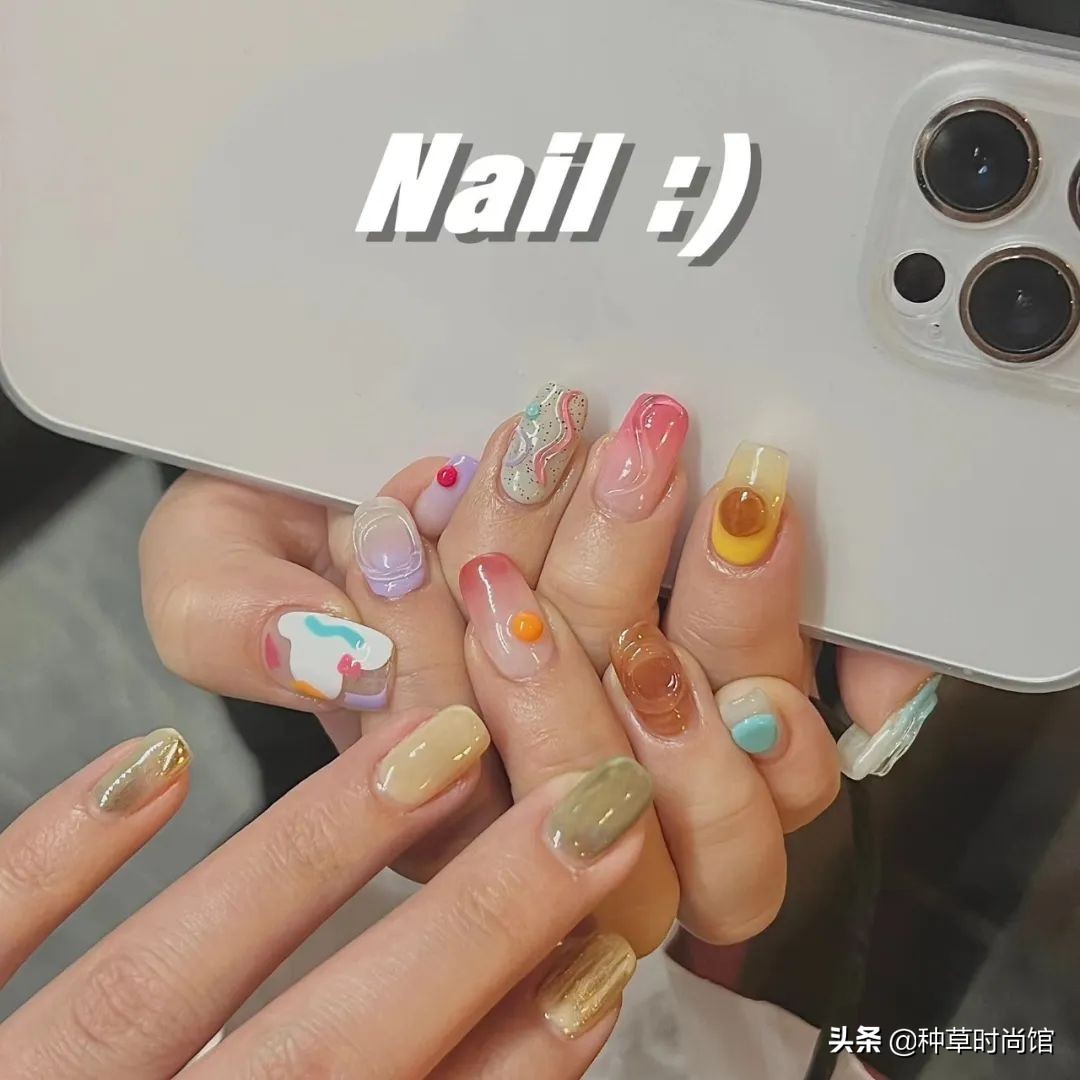 秋冬超显白高级感美甲,春日美甲图片最新款百搭