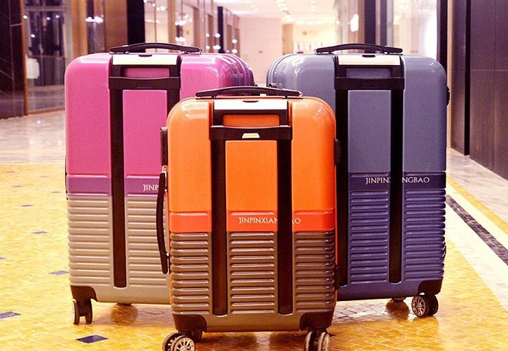 行李箱用什么快递划算,8公斤重的东西发什么快递划算