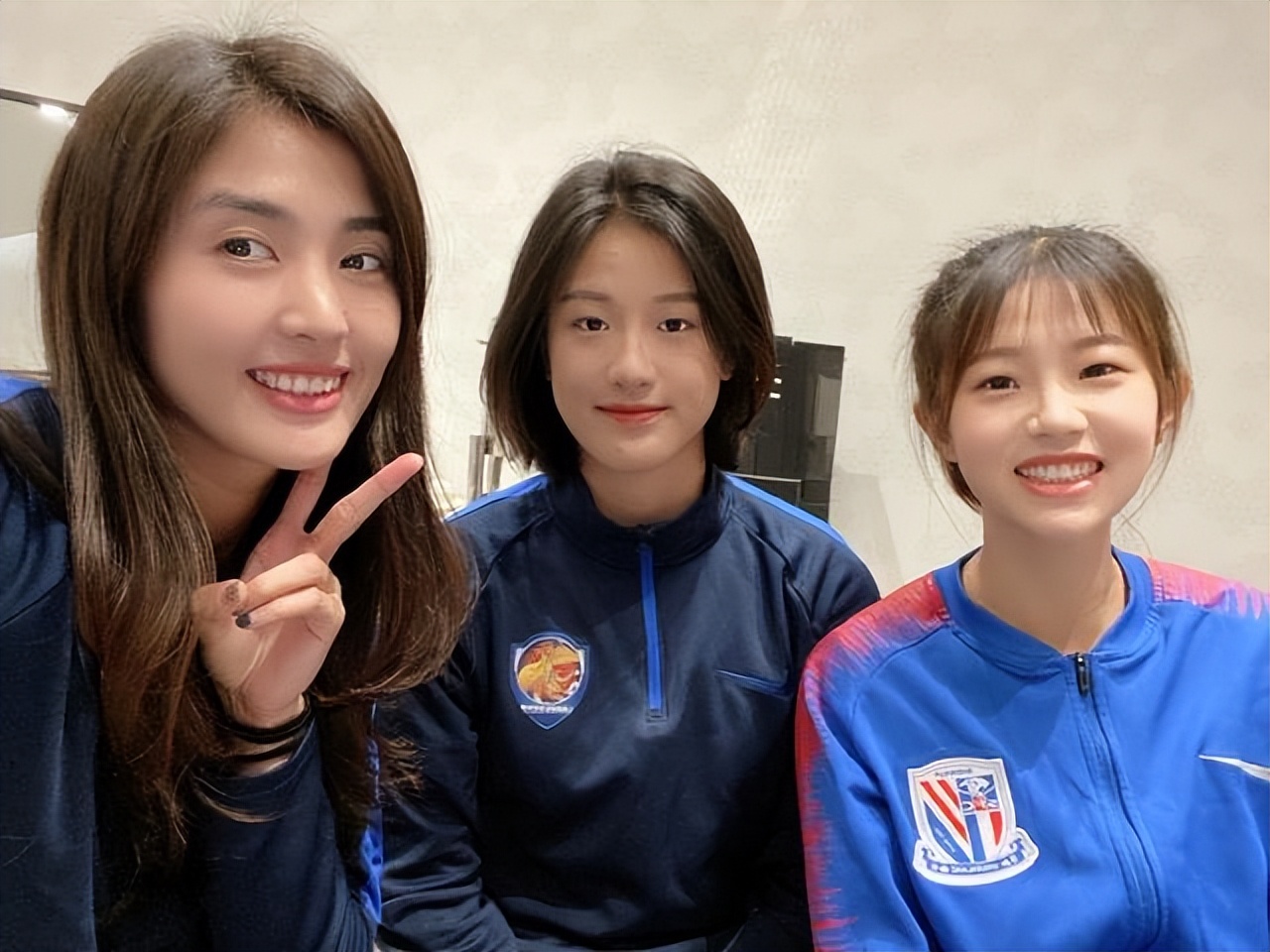 中国女足最新名单及照片,中国女足无人能敌