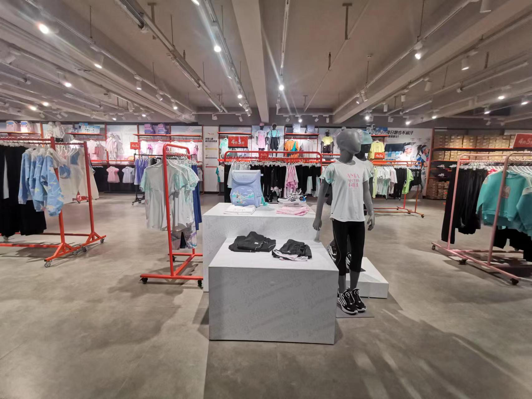 疫后的运动鞋服品牌折扣力度有多强？我们南下晋江探访安踏工厂店