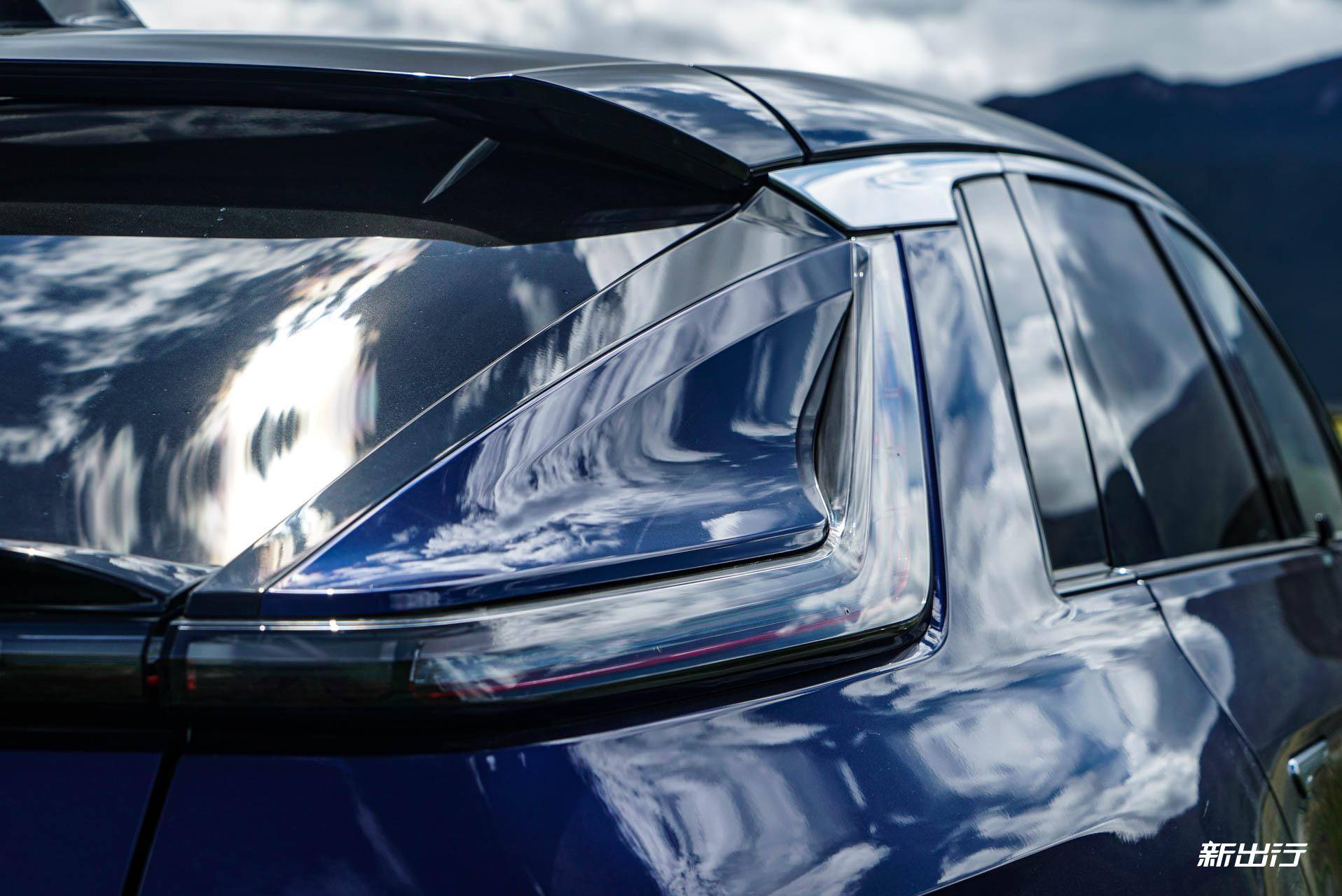 跨山越水原唱完整版,跨山越水