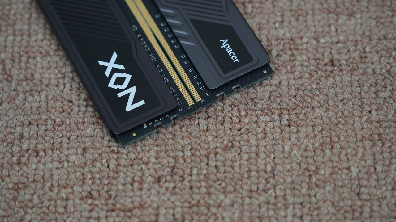 低调高频马甲条，宇瞻NOXDDR4400016G×2内存体验分享