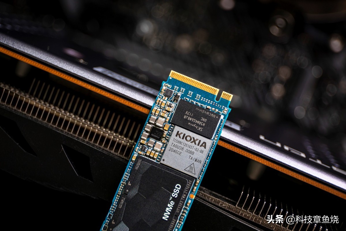 高性价比之选m.2固态硬盘铠侠rc10,性价比装机配置推荐