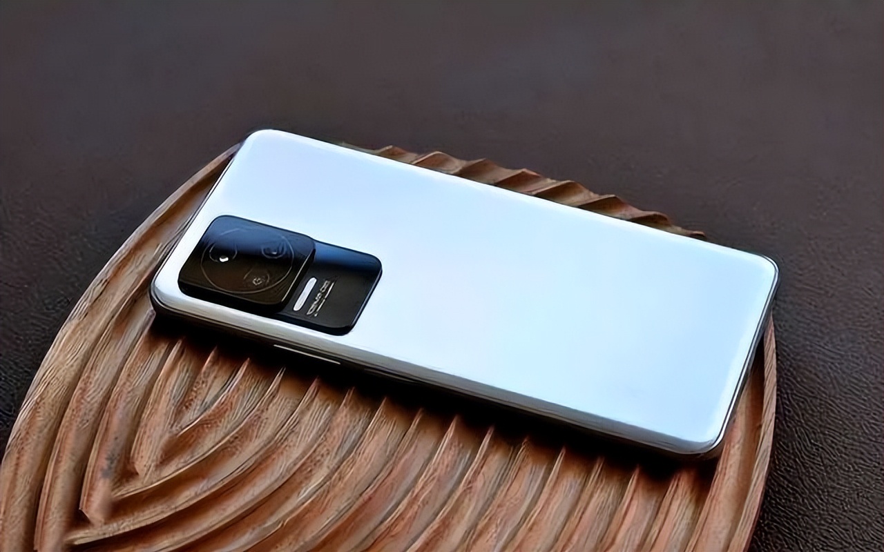 红米K50、K50Pro、K50电竞版、K50至尊版怎么选?四款产品对比