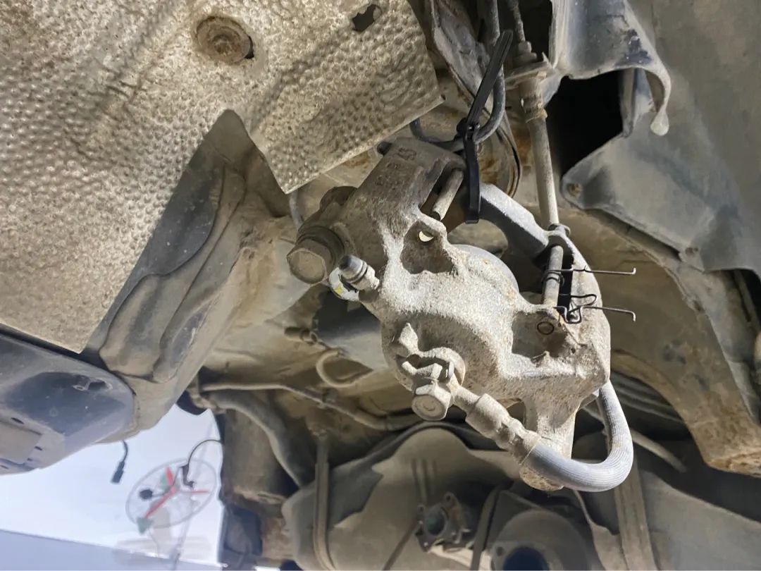 老爷子12代皇冠,12代丰田皇冠翻新改造全过程