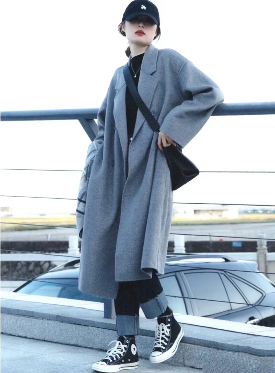 流行的运动鞋怎么搭配衣服,运动鞋秋季版怎么搭配衣服