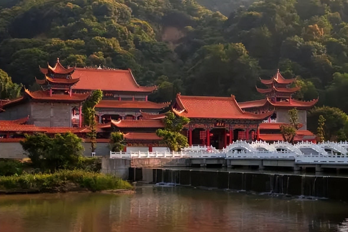 广东清远4a级风景区,清远恒大御泉四季天台图片