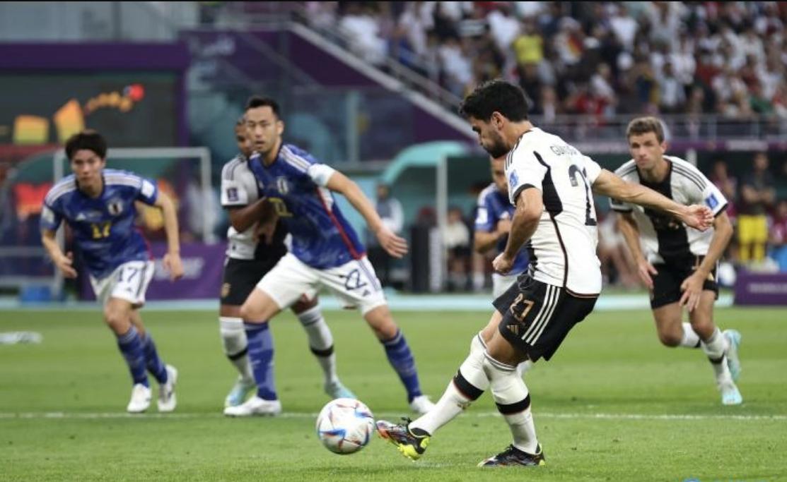 下一个轮到国足！日本球迷替中国喊话，网友：海参吃100年也没用