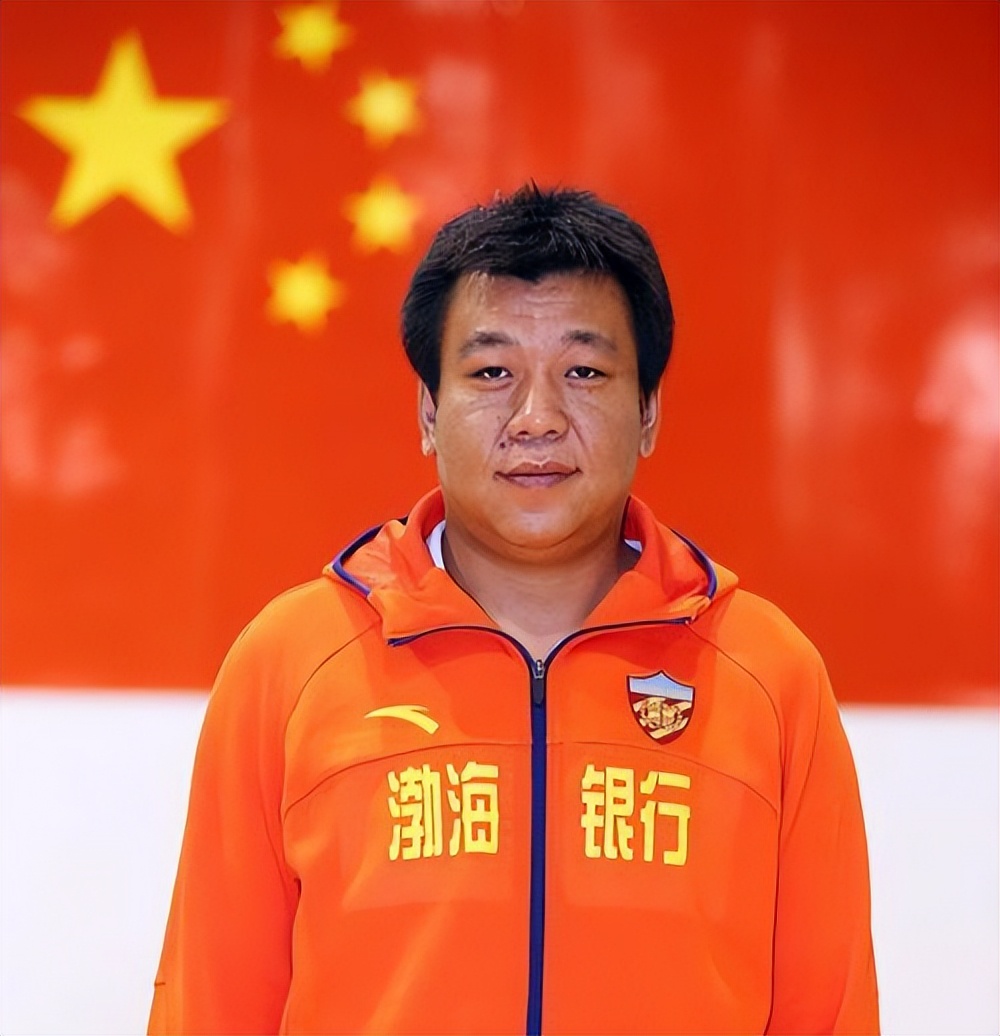 中国女排教练刘晓彤简历,赵勇女排二队教练是谁