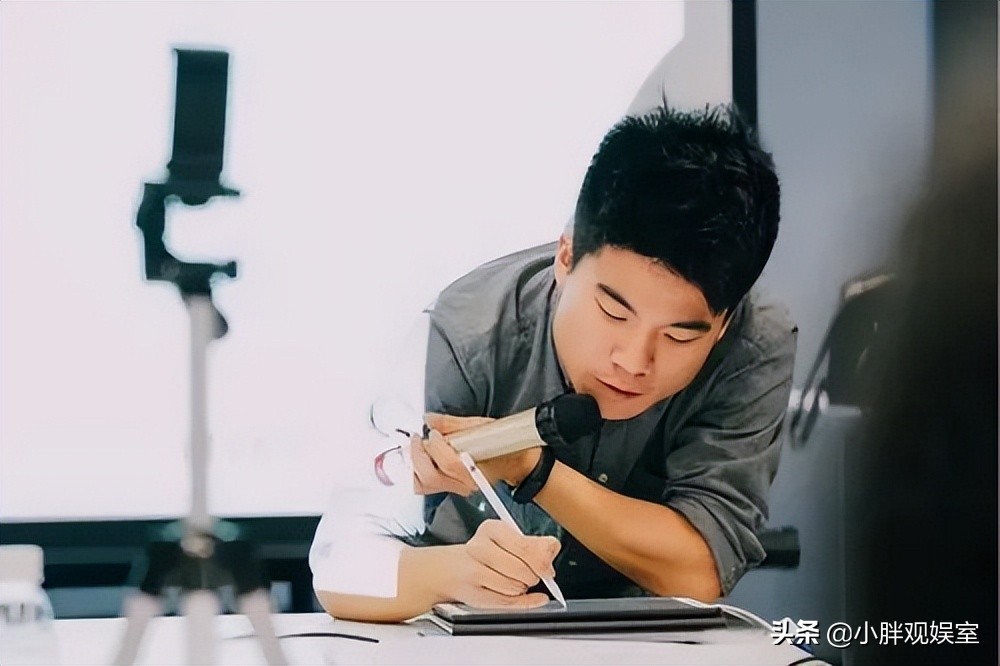 新东方老师董宇辉为什么走红,新东方董宇辉带货走红