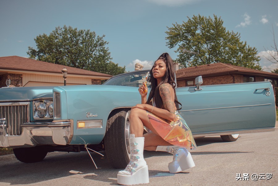 国外高级摄影师拍照教学,摄影师拍照手把手教各种姿势