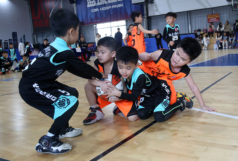 南宁市西乡塘区青少年篮球比赛,南宁市西乡塘区小学篮球赛直播