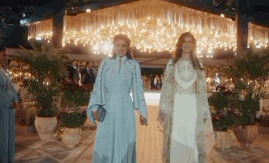 凯特王妃高级造型,凯特王妃穿蓝色格子英伦风