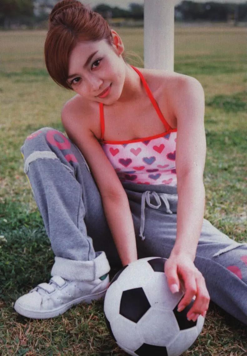 世界杯日本国足太太团曝光,世界杯日本美女太太团