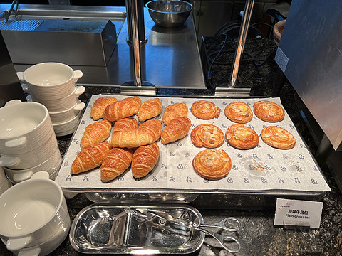 窗含西岭千秋雪成都环球中心雪山,窗含西岭千秋雪魅力成都