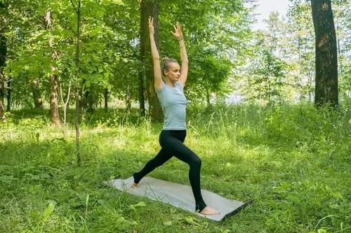 备孕瑜伽可以帮助输卵管堵塞吗,怀初孕瑜伽初级教程在家练