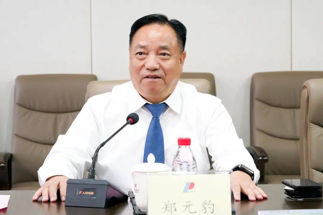 浙江之江之科智慧董事长李荣良一行莅临人民控股考察交流