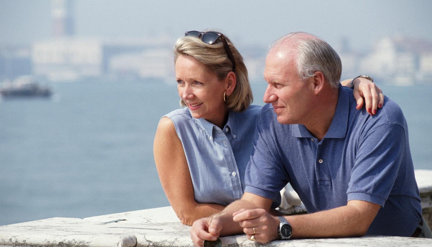 是什么原因引起秃头,什么原因导致秃顶