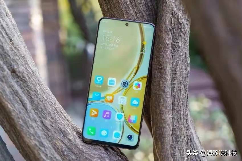 荣耀6.57英寸新品曲屏快充,荣耀6.76英寸曲屏快充5g手机