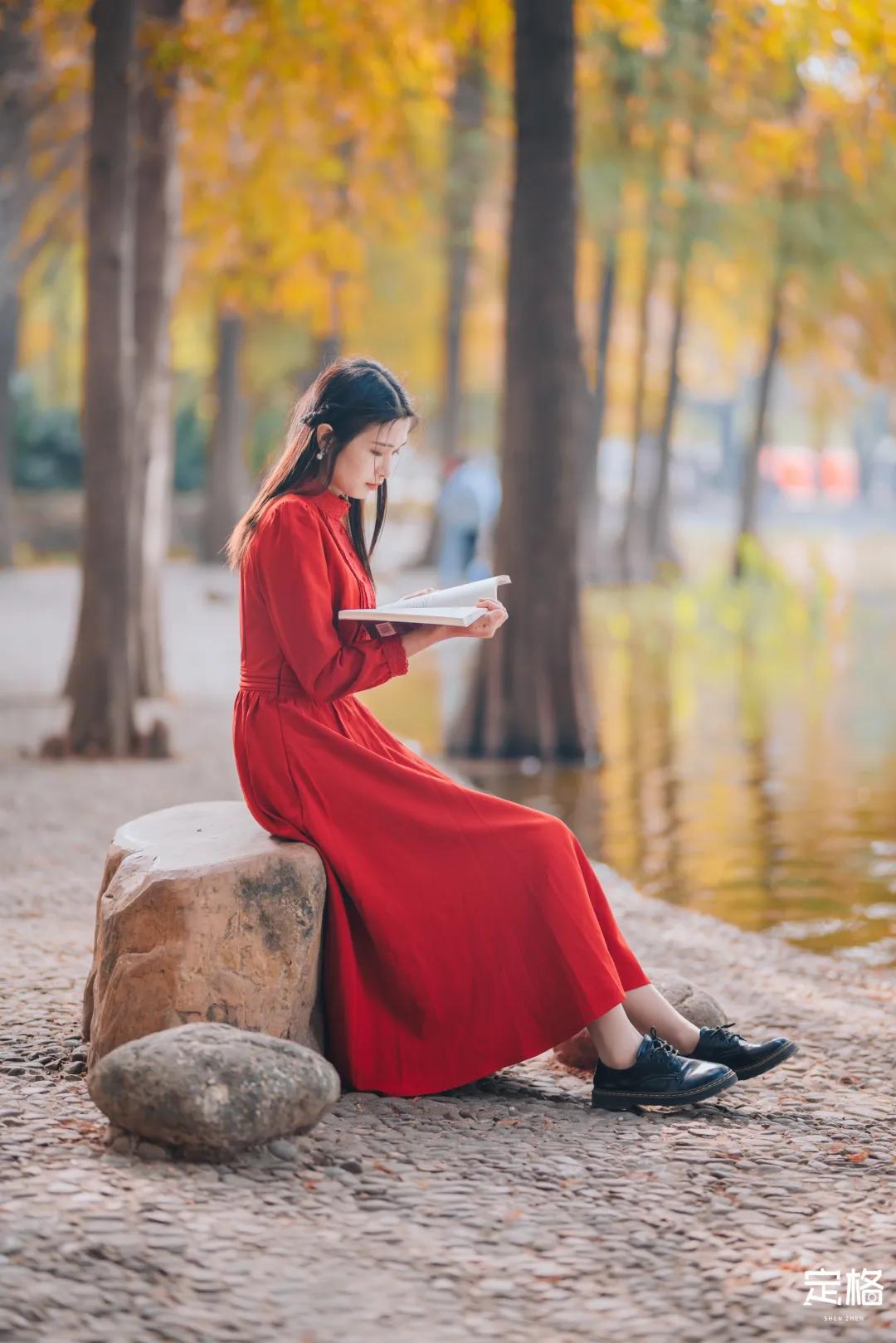 娲箹鍏洯娣卞湷,娲箹鍏洯鑽疯姳