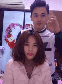 “是小蛇出了轨，还是青蛙劈了腿？”这是现实版的美杜莎？哈哈