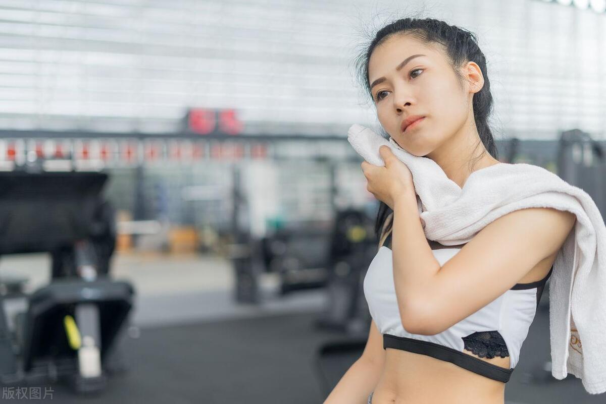 为什么坚持健身的体重下降比较慢,为什么健身后体重反而重了