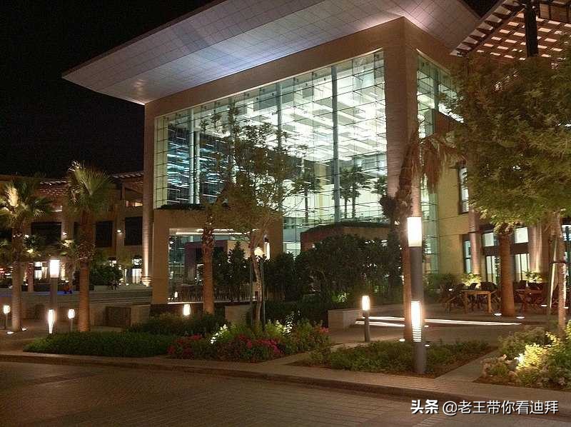 迪拜购物地点推荐,迪拜购物必去景点大全