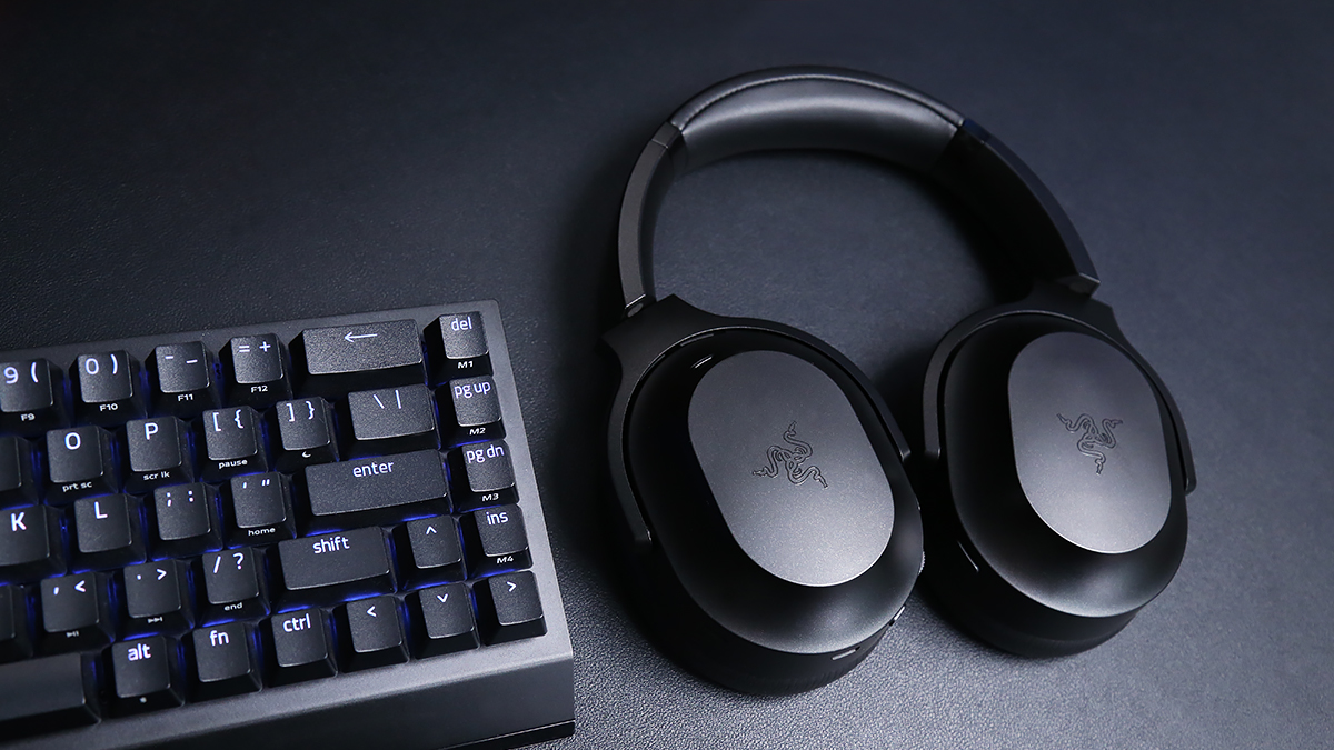 雷蛇头戴式耳机梭鱼专业版,雷蛇梭鱼耳机怎么连接电脑