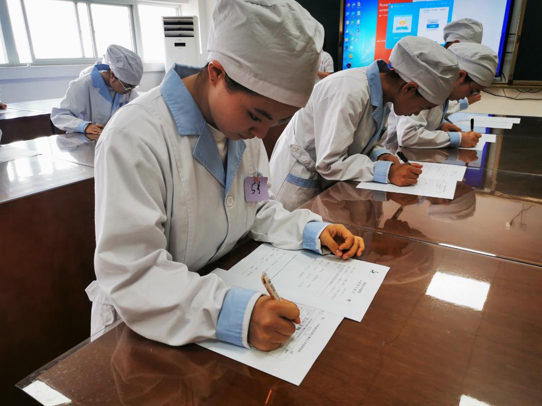 以赛促学以赛促教激励职工,党建引领以赛促学