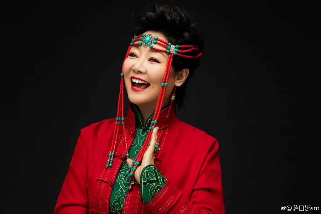 她是《人世间》里的周母，也是“一代视后”，为8块钱下嫁初恋，婚后丈夫变化惊人：54岁活成这样，值吗？