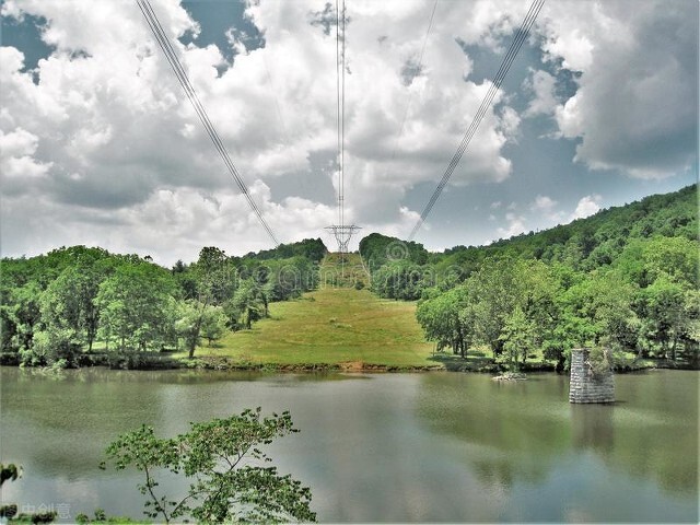 寻找失散40年双胞胎姐妹,寻找失散多年的妹妹20年