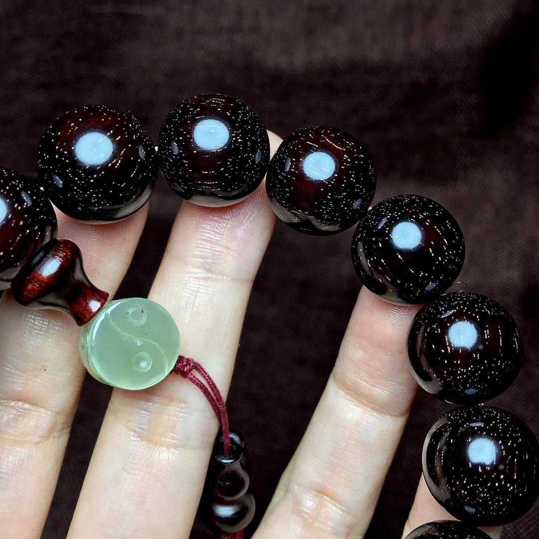 印度小叶紫檀手串正确的盘玩方法,抖音印度小叶紫檀手串是真的吗