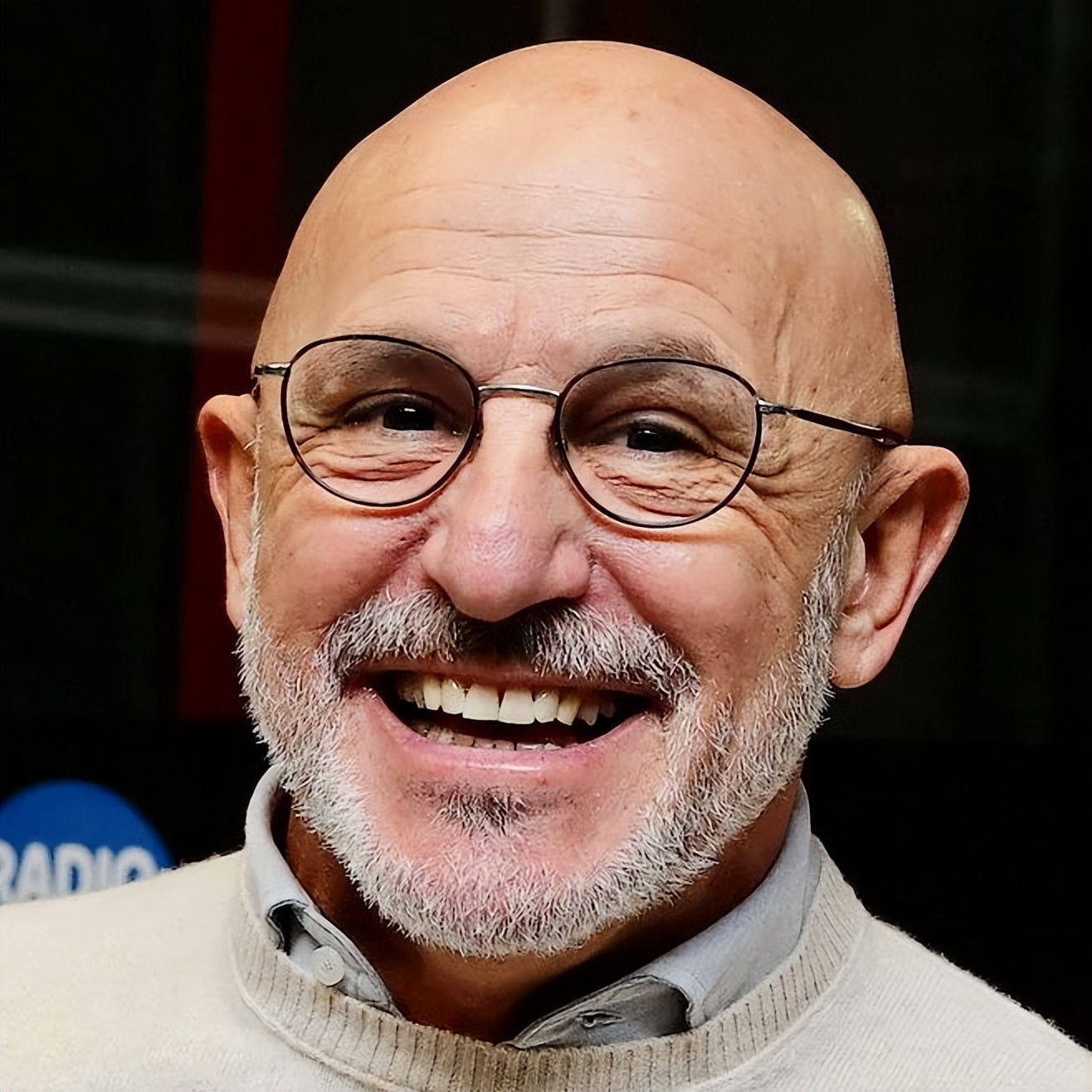 上任次战航母开翻，没人认识的西班牙新帅是来扛雷的？