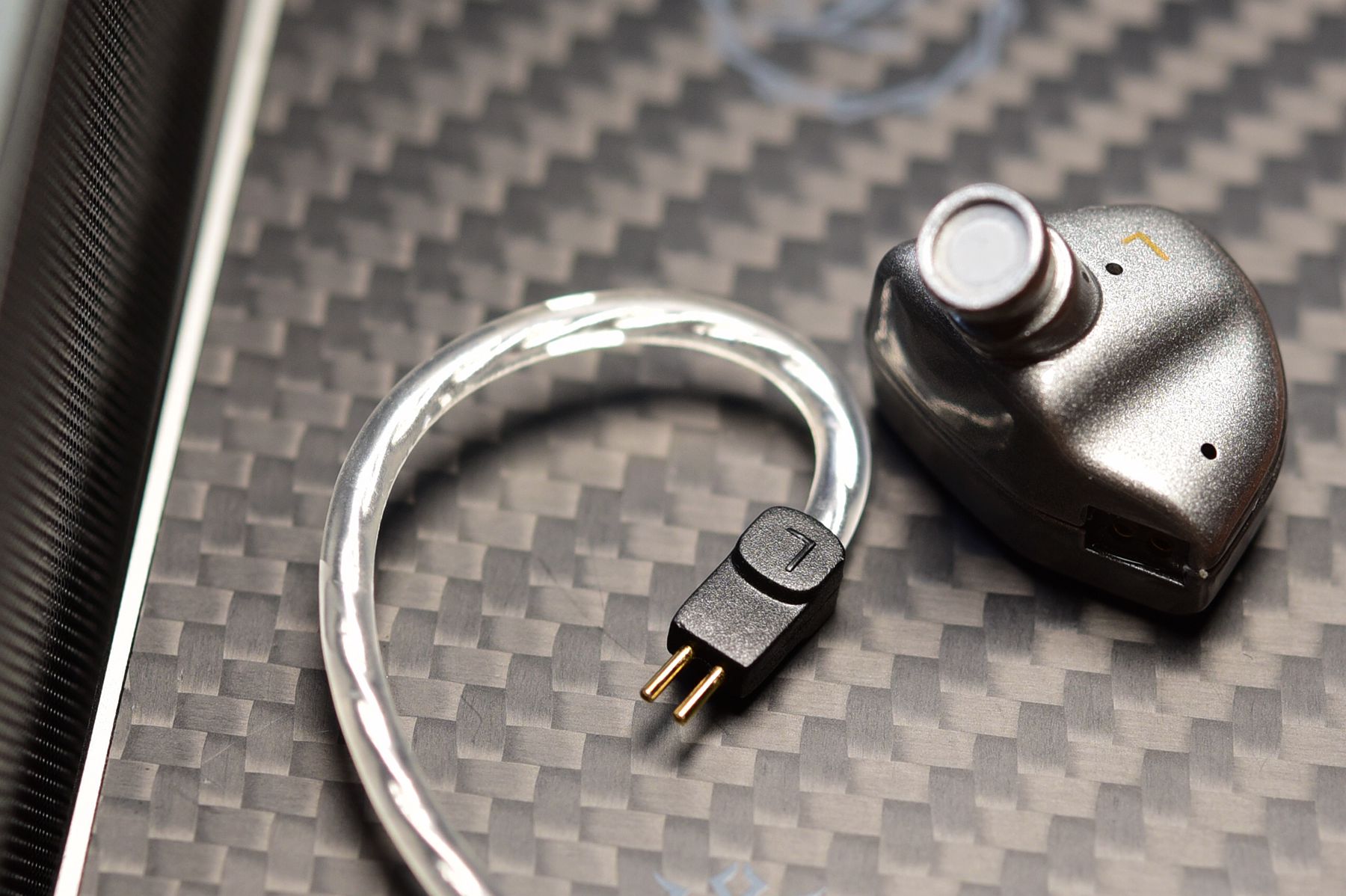 如果HiFi耳机真有性价比，那它绝对是！500元内就怕不对比